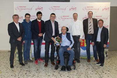 Bild vergr��ern: Von links nach rechts: Franz-Josef Wegener, Christian Riepen, Marcel Franzmann, Rainer Rauch, Hubertus Nolte, Alexander Otto, J�rg Wiegartz-Dierkes, Werner D�rdoth.