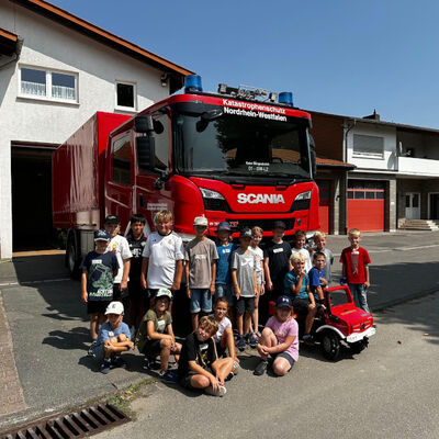 Bild vergr&ouml;&szlig;ern: Ferienprogramm bei der Feuerwehr